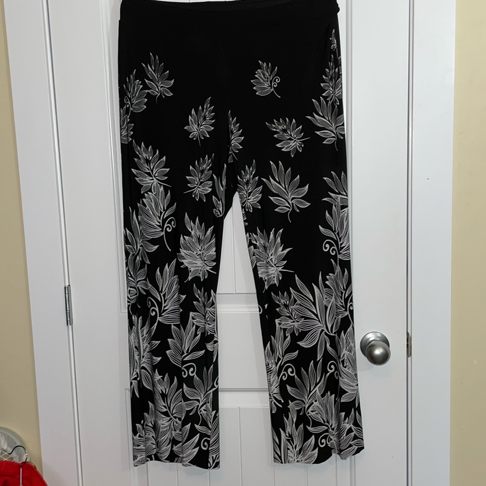 Wide leg pants
